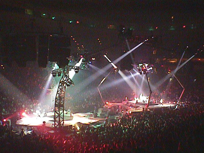 Photo gallery from the gig in Boston, MA shot on March 5, 1997